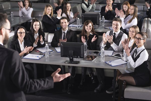 ¿Qué es la estrategia de comunicación de marca en marketing?