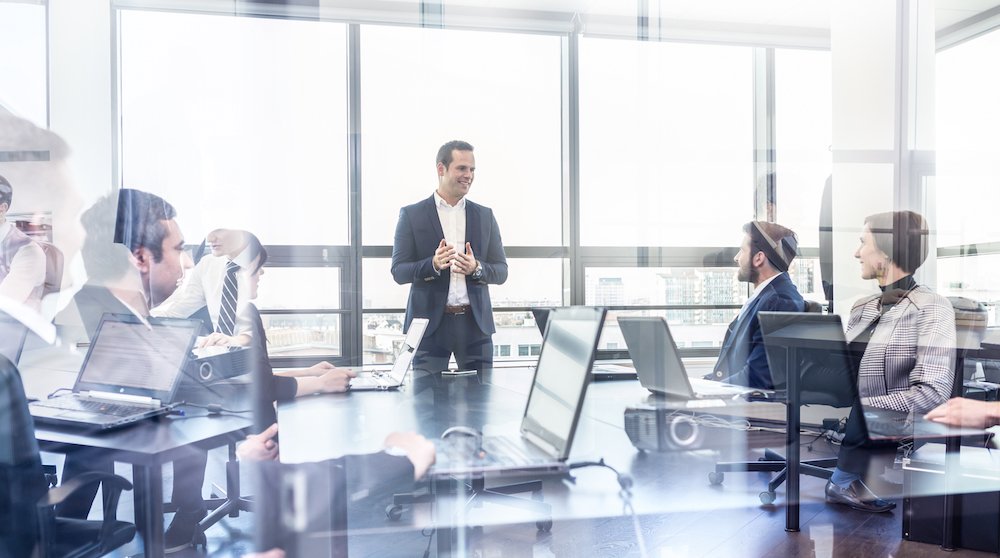 Utilizar estrategias de marketing digital para atraer inversores